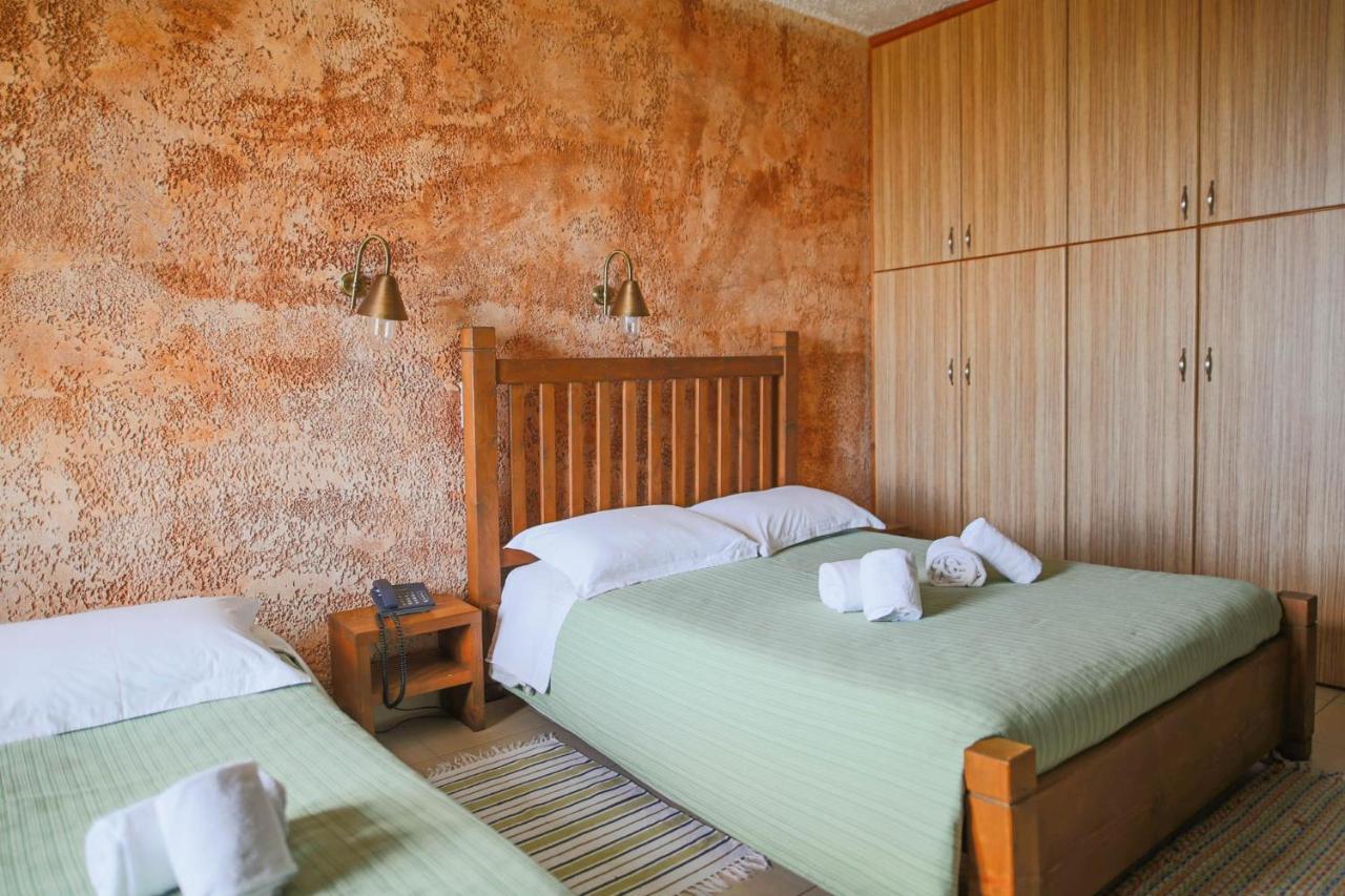 Faris Hotel Xirokampi Buitenkant foto