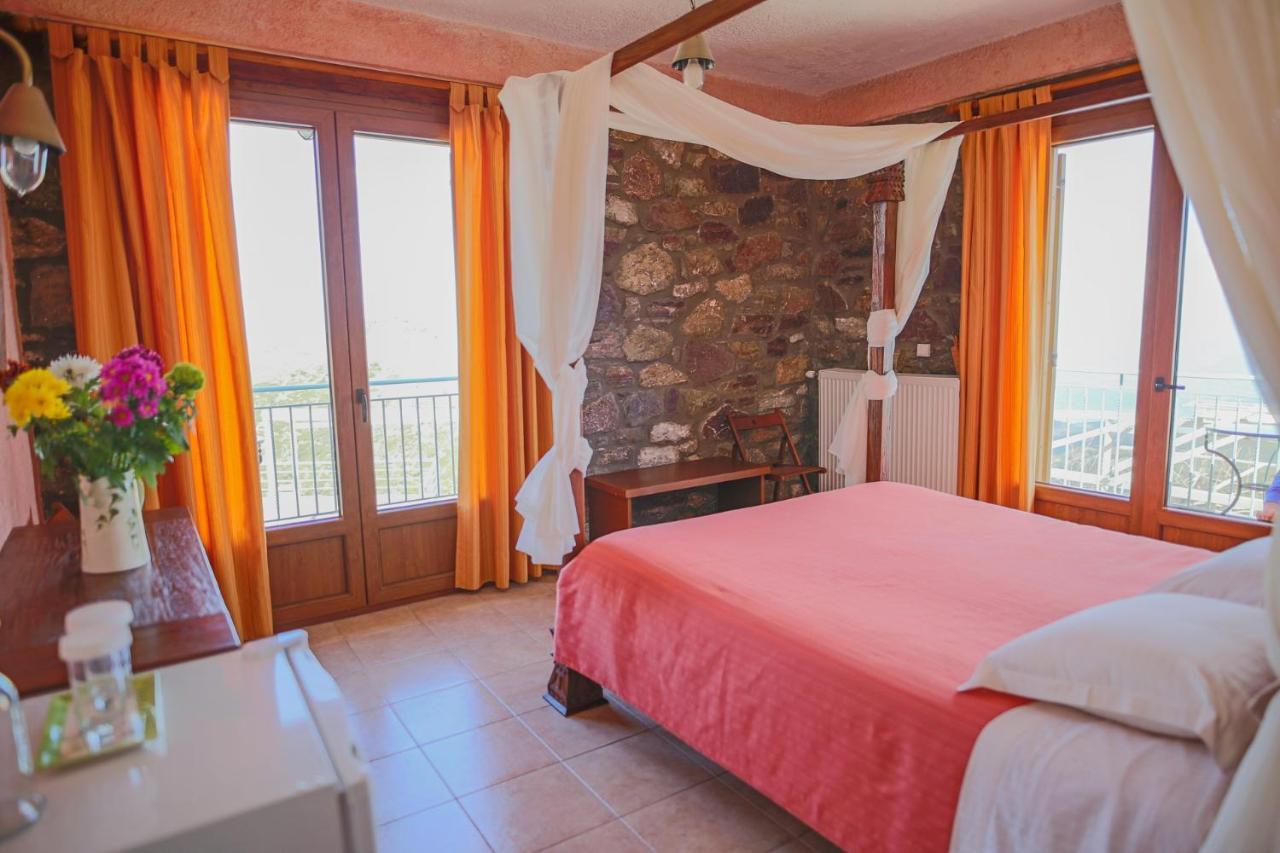 Faris Hotel Xirokampi Buitenkant foto