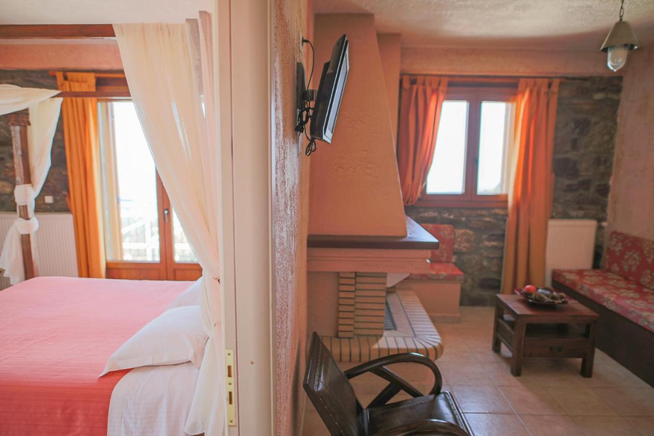Faris Hotel Xirokampi Buitenkant foto